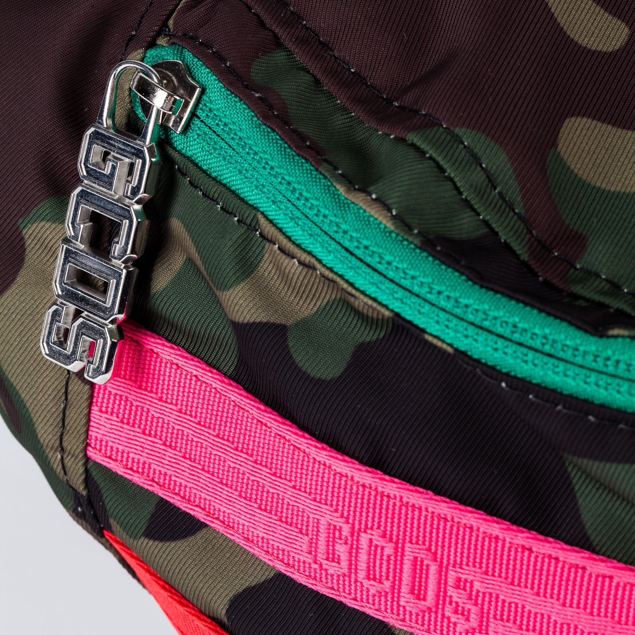 NYLON PATCHWORK POUCH